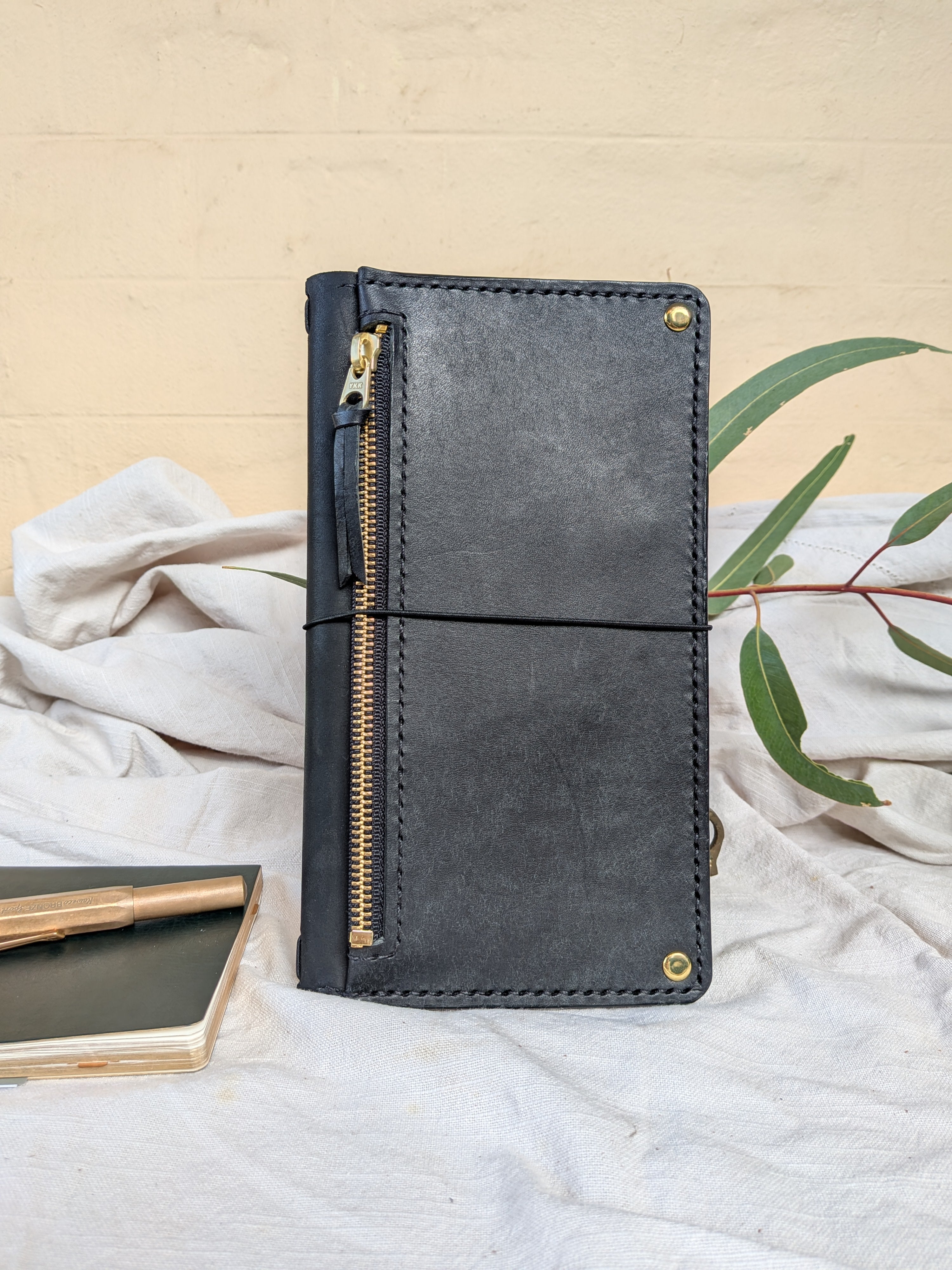 Traveler's Notebook Utility Cover in Pitch Black