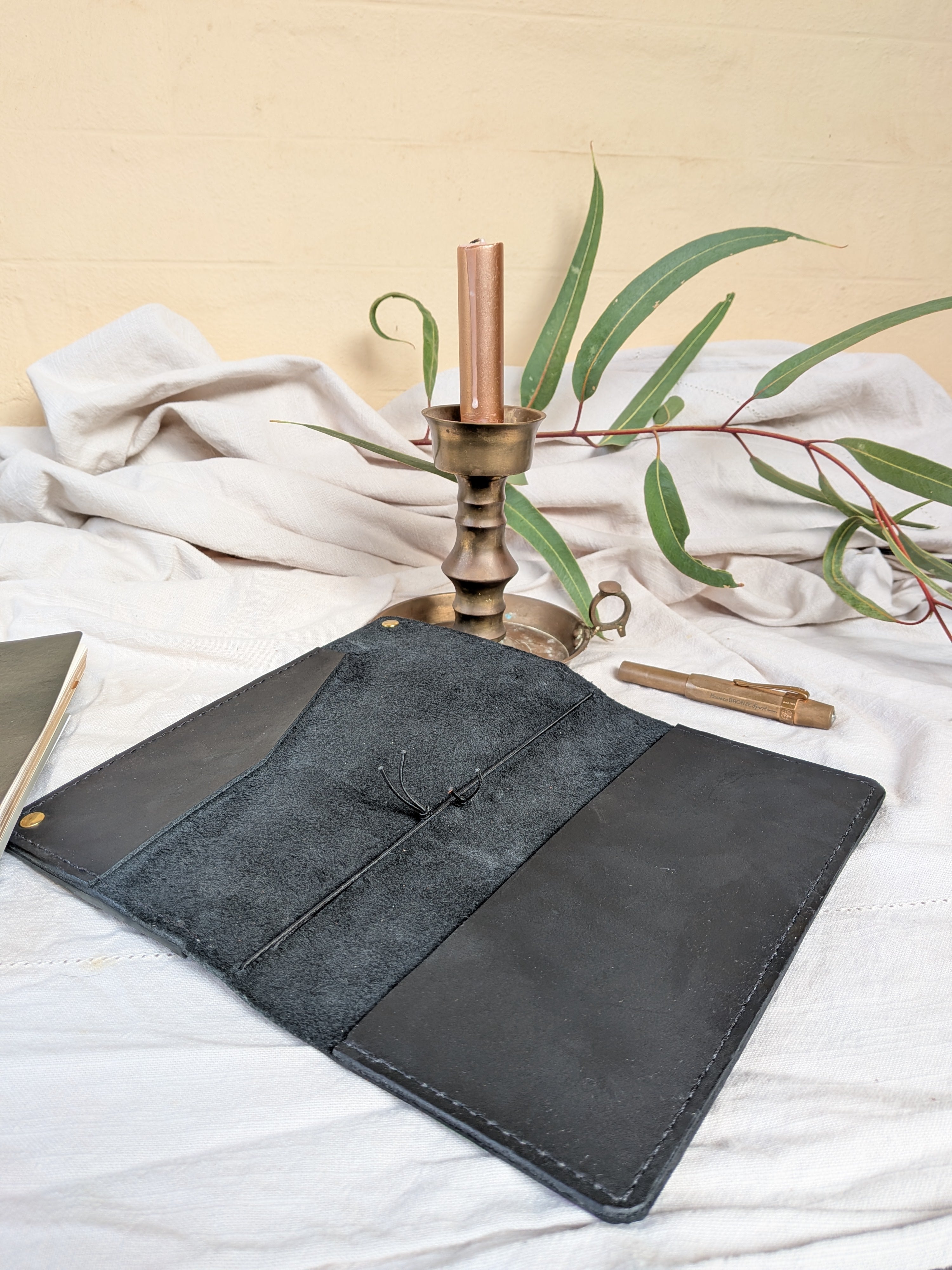 Traveler's Notebook Utility Cover in Pitch Black