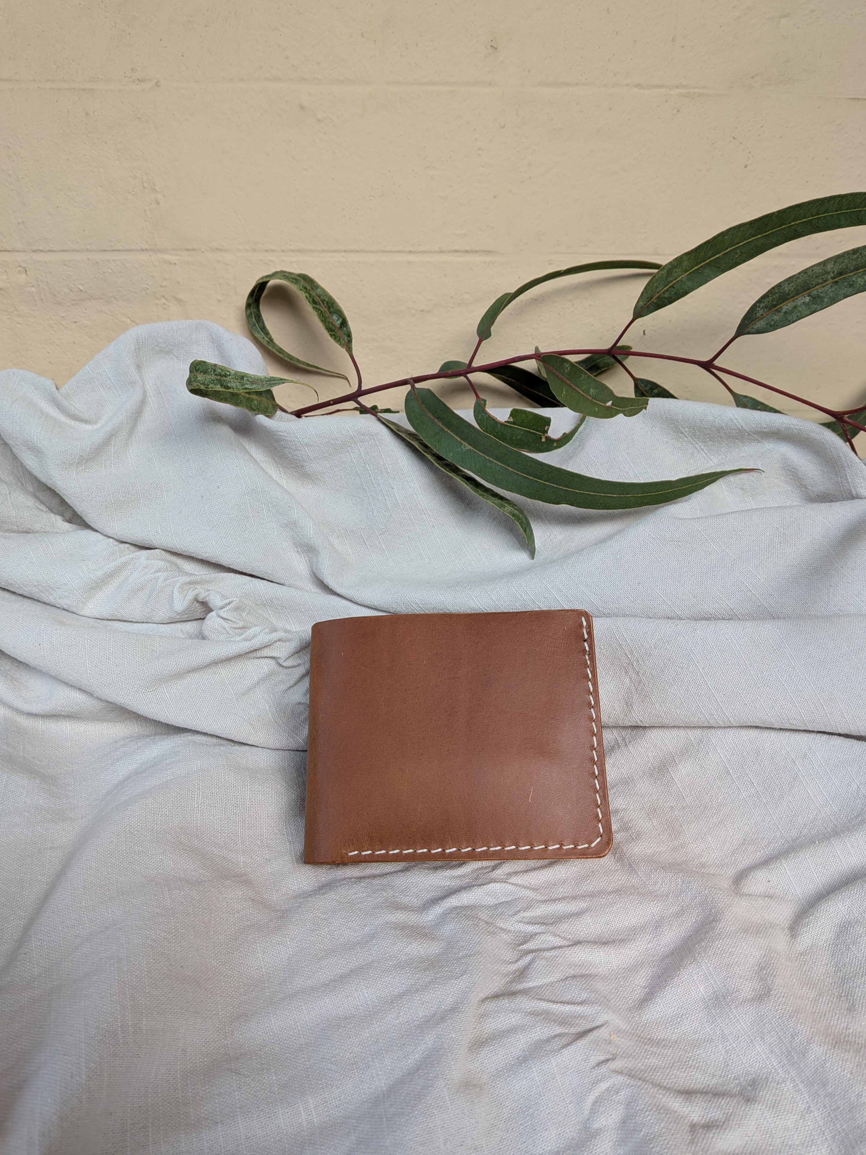Heritage Leather Wallet in Saddle