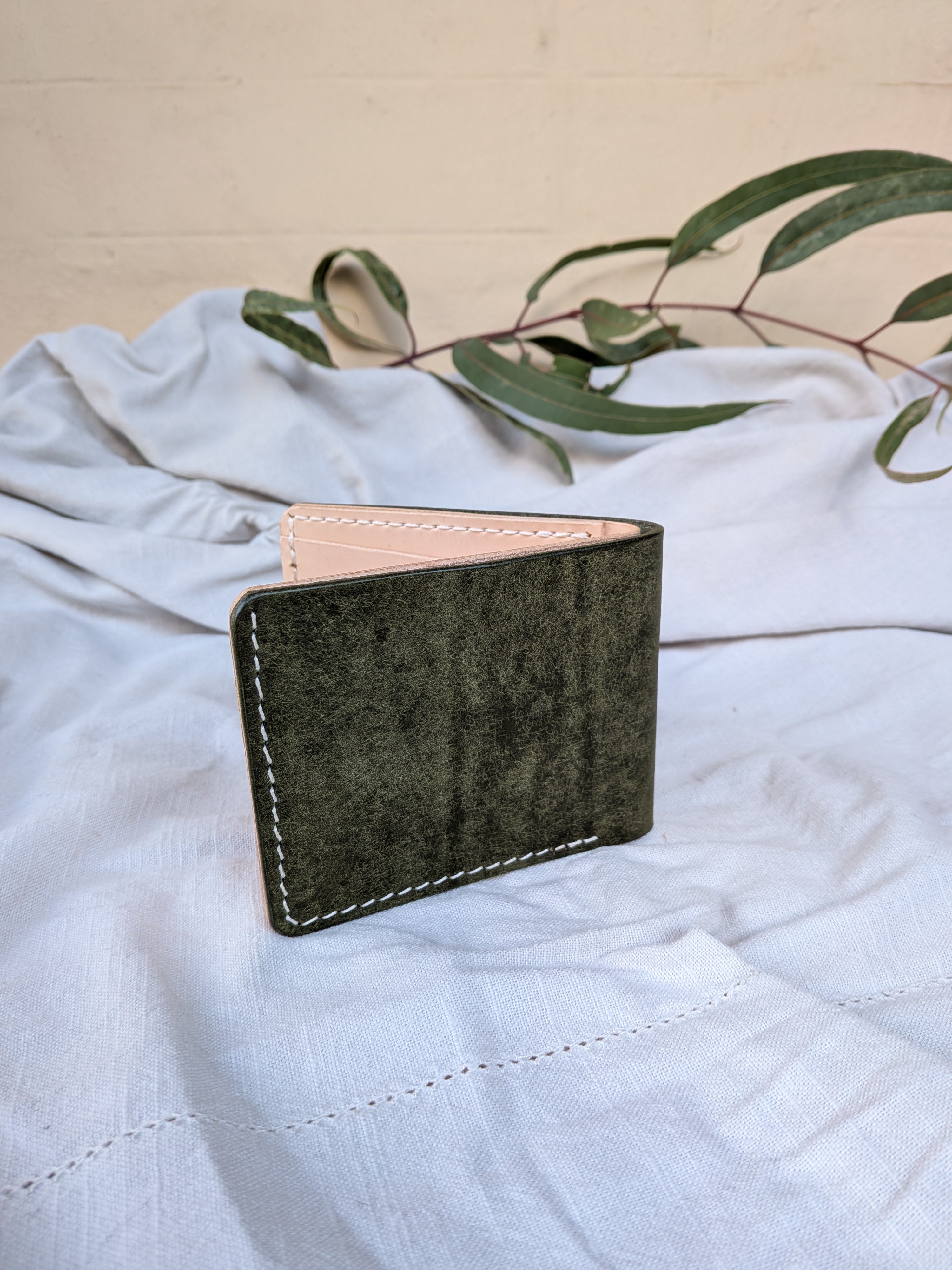 Heritage Leather Wallet in Olive