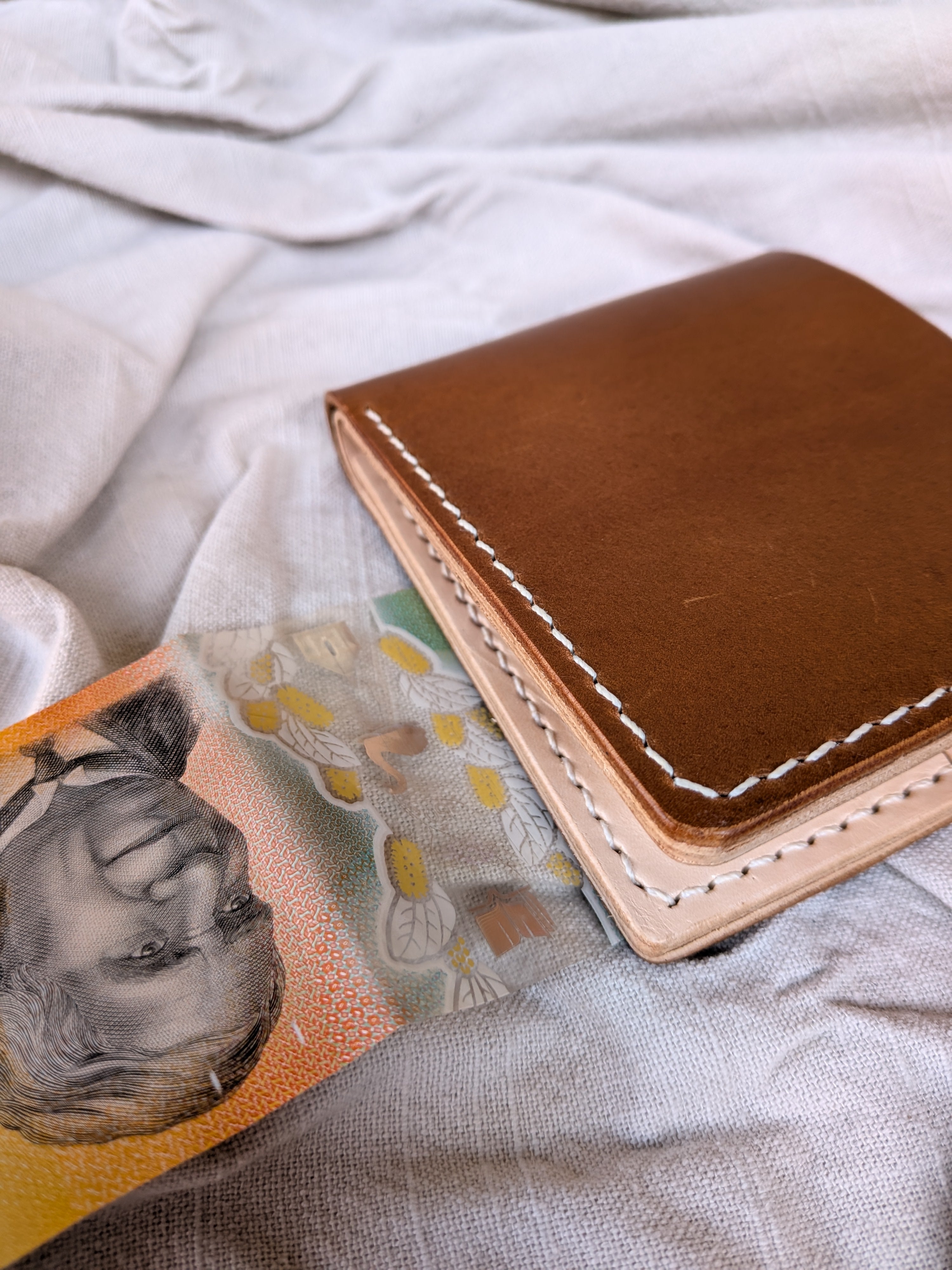 Heritage Leather Wallet in Saddle